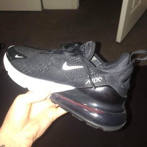 Nike Air Max 270 size 7